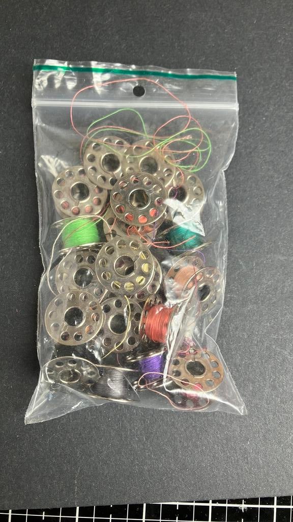 Zakje metalen spoeltjes, Ophalen of Verzenden, Gebruikt, Toebehoren, Overige merken