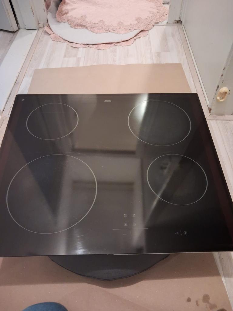 Etna inbouw keramisch kookplaat, Witgoed en Apparatuur, Kookplaten, Gebruikt, Inbouw, Inductie, 4 kookzones