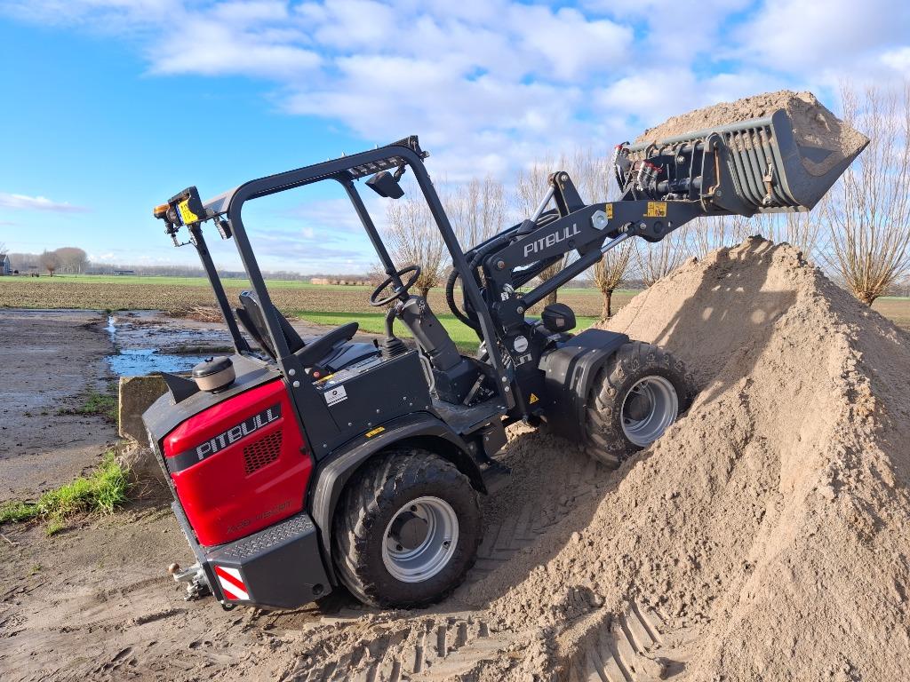 Shovel Pitbull X28 CRT Stage 5, Ophalen, Wiellader of Shovel