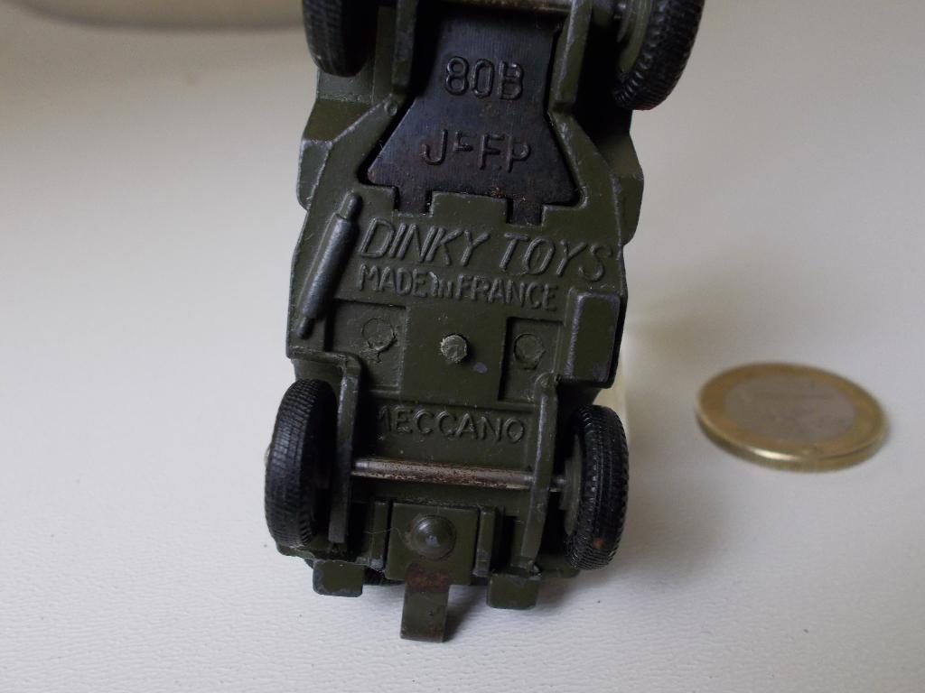 1964 Dinky Toys 80B (829) JEEP AVEC CANON 106 SR +DRIVER (A), Ophalen of Verzenden, Zo goed als nieuw, Auto, Dinky Toys