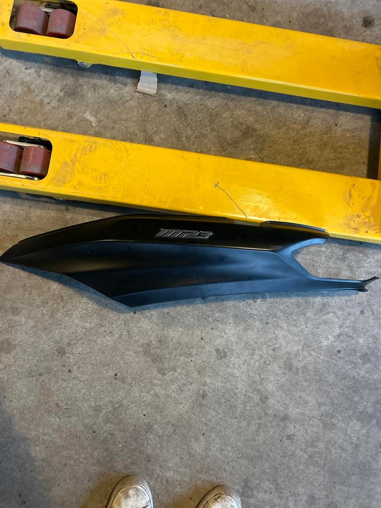 Piaggio MP3 Zijkap - Scooter Onderdeel, Ophalen of Verzenden, Gebruikt, Links, Spatbord