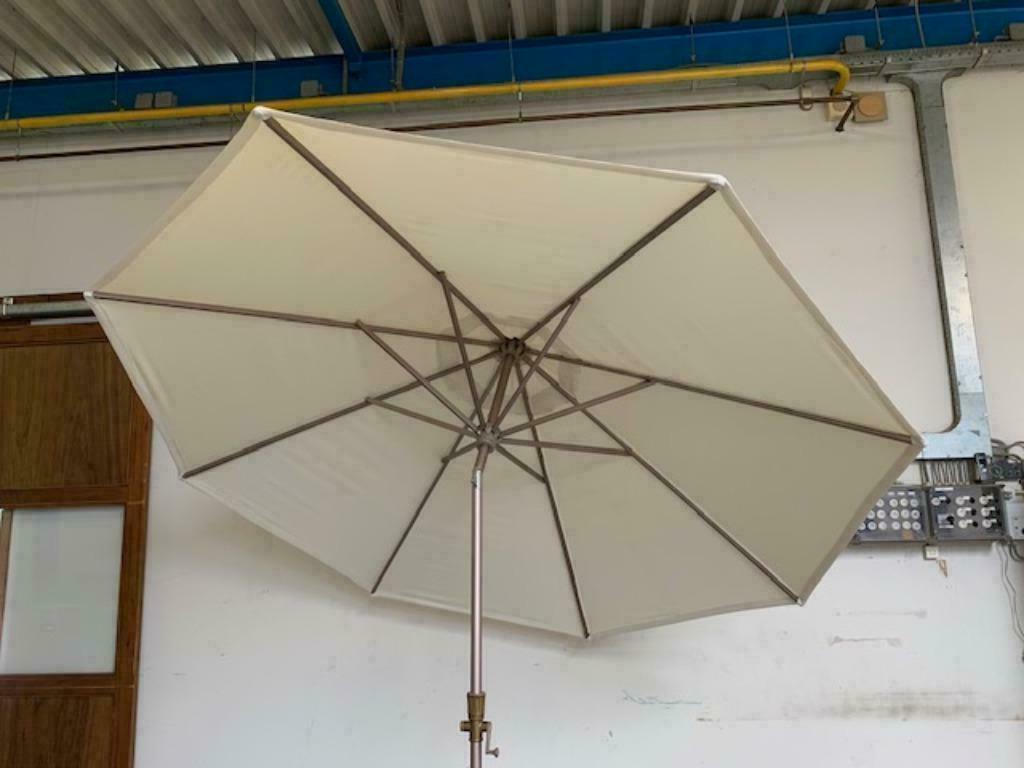 Kantelbare Horeca parasol 300 cm ecru-geel-groen luxe nieuw, Kantelbaar, Nieuw, Stokparasol, 2 tot 3 meter