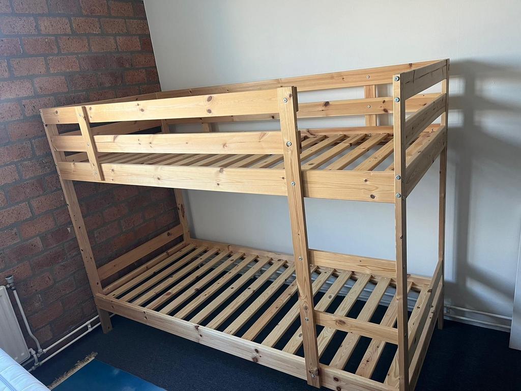 Houten Stapelbed, 70 tot 85 cm, Ophalen of Verzenden, Zo goed als nieuw, Hoogslaper of Stapelbed