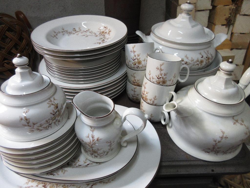 Vintage Bavaria Scherzer servies met bruine bloemen, Ophalen, Gebruikt, Bord(en), Overige stijlen