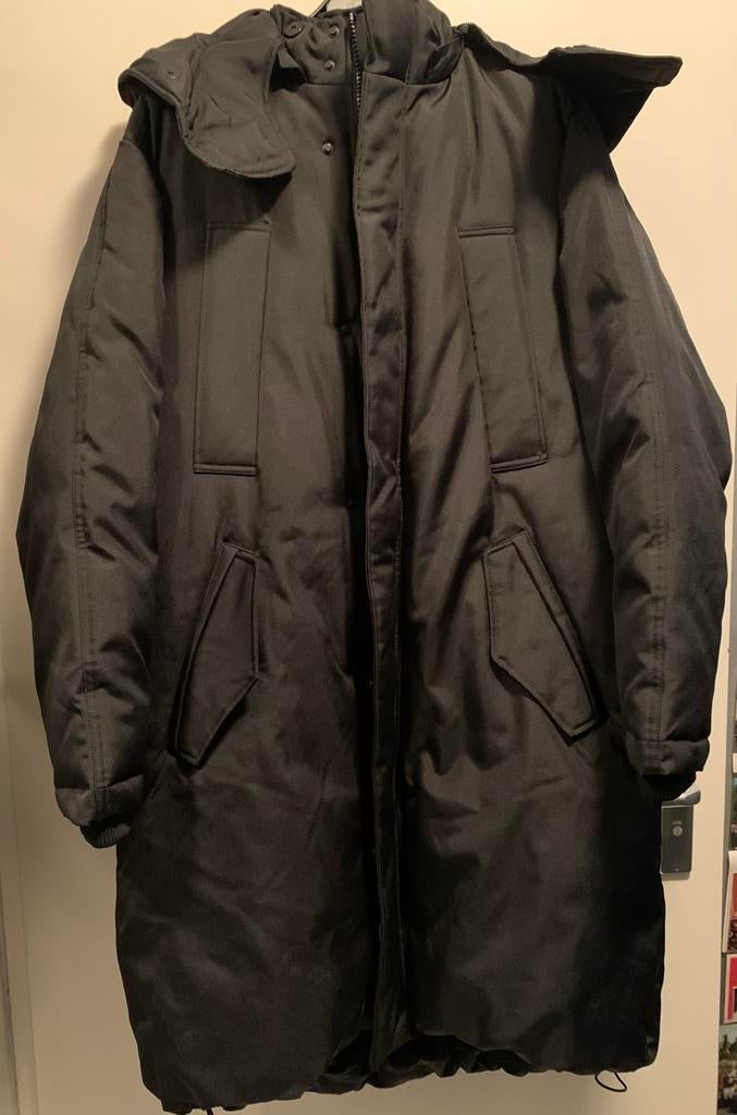 Zwarte winterparka Zara L, Ophalen of Verzenden, Nieuw, Zwart