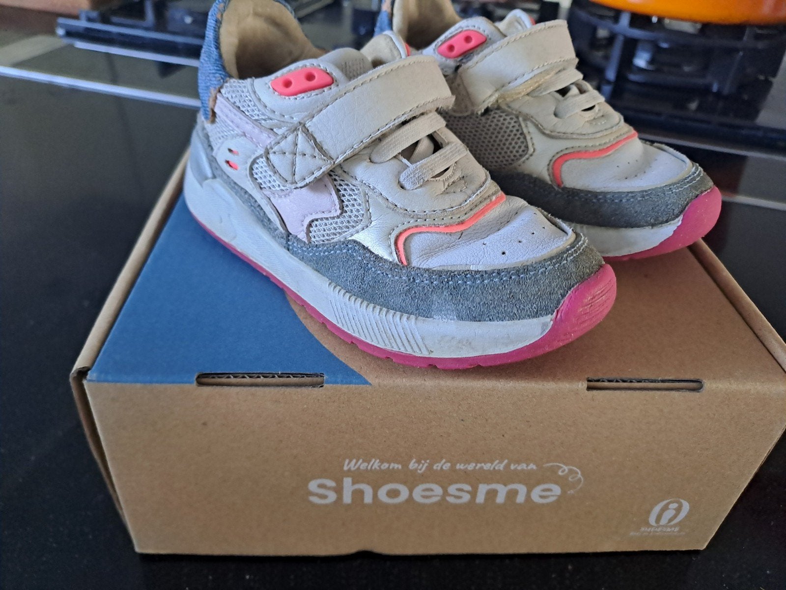 Shoesme sneakers maat 24 - Lichtblauw/Fuchsia, Kinderen en Baby's, Kinderkleding | Schoenen en Sokken, Gebruikt, Meisje, Schoenen