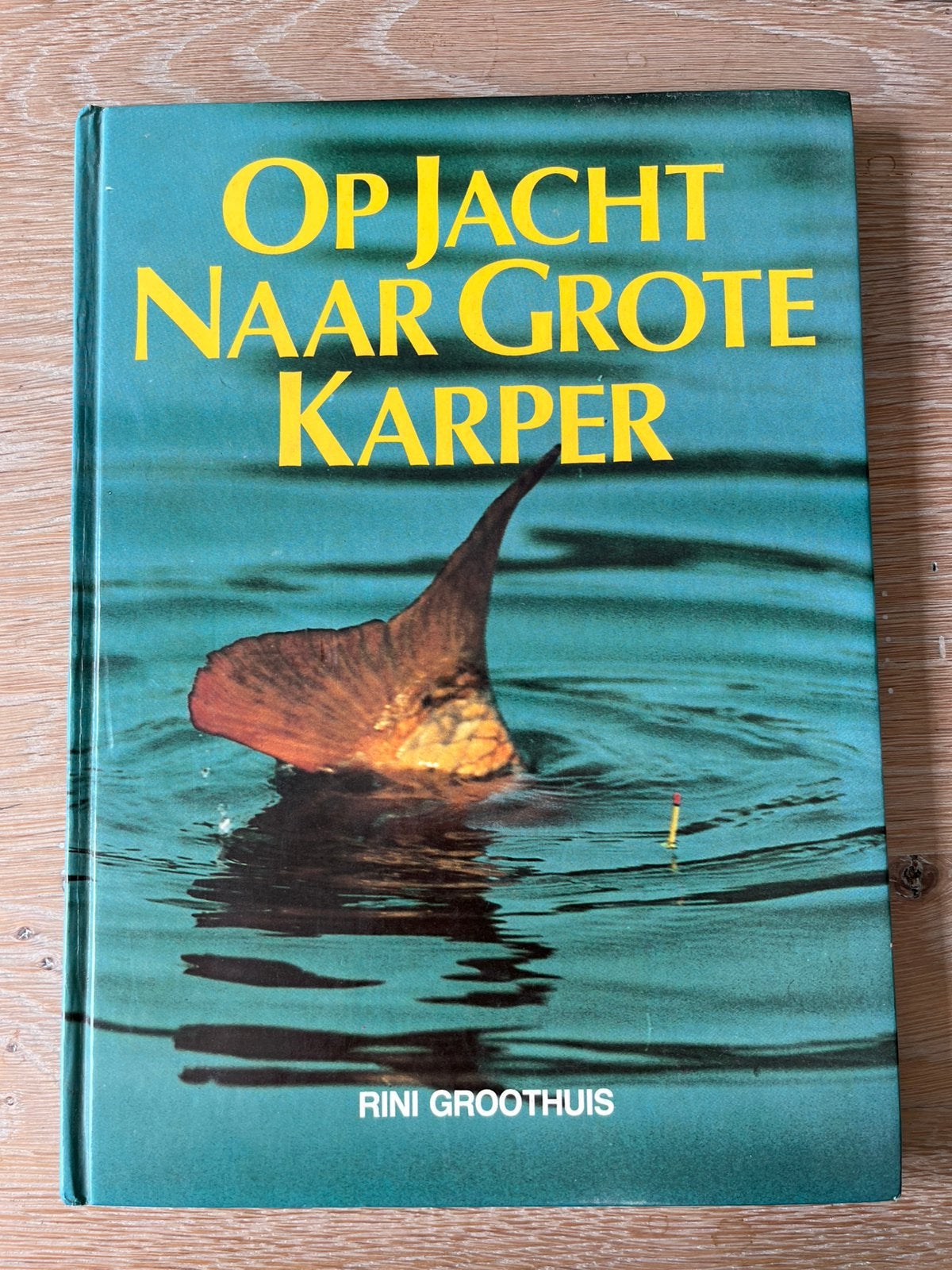 Karperboek Op jacht naar grote karper Rini Groothuis, Ophalen, Zo goed als nieuw, Overige typen