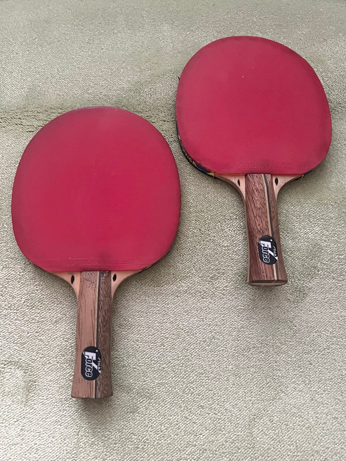 Stiga Force 2/Stuks Tafeltennisbatjes Professioneel, Sport en Fitness, Tafeltennis, Gebruikt, Net, Batje(s) of Balletje(s), Ophalen of Verzenden