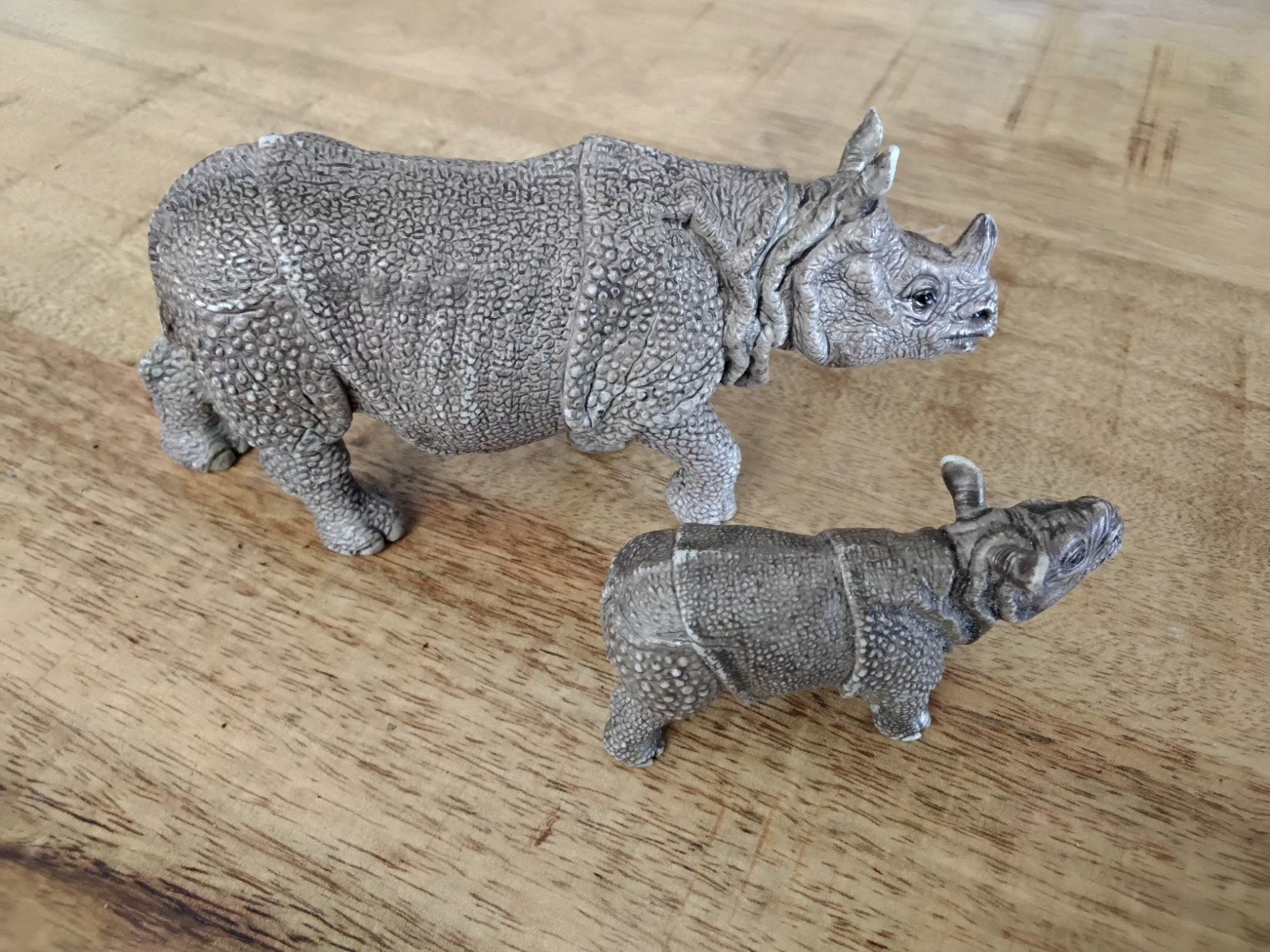 Schleich Indische neushoorn met jong, Verzamelen, Speelgoed, Ophalen of Verzenden, Zo goed als nieuw