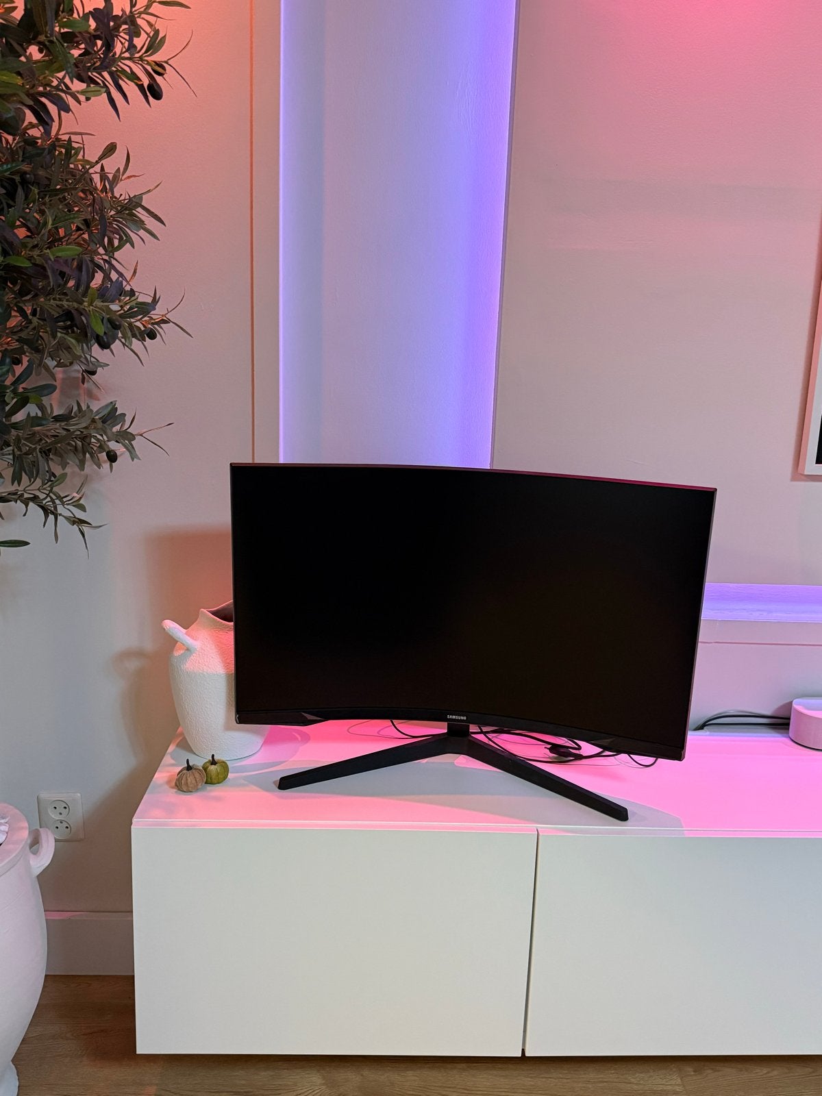 Samsung Curved 32 inch 144Hz 1ms Gaming Monitor, 101 t/m 150 Hz, Curved, Zo goed als nieuw, 1 tot 2 ms