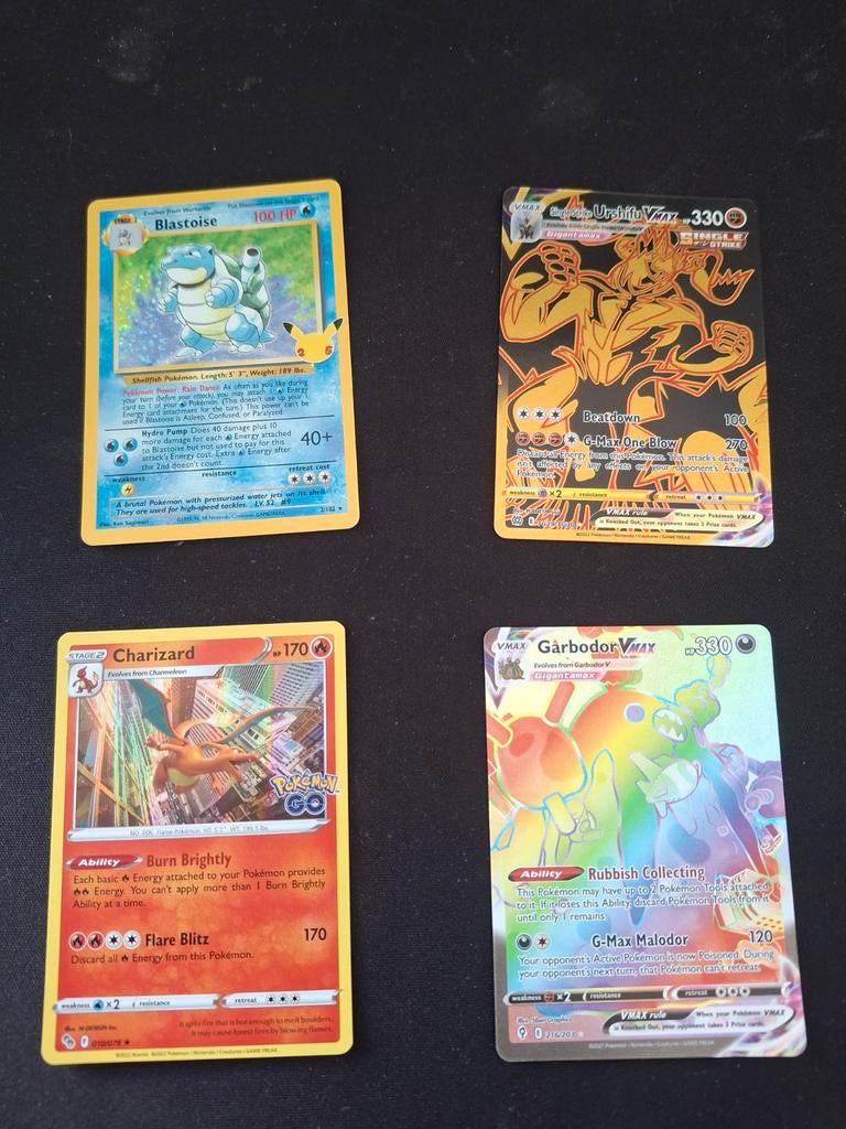 Pokémon kaarten: Blastoise, Charizard, Garbodor, Urshifu, Ophalen of Verzenden