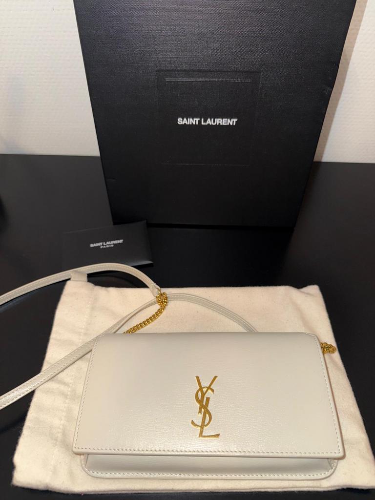 Yves saint laurent CASSANDRE PHONEHOLDER LEATHER WHITE, Ophalen, Zo goed als nieuw, Wit, Schoudertasje