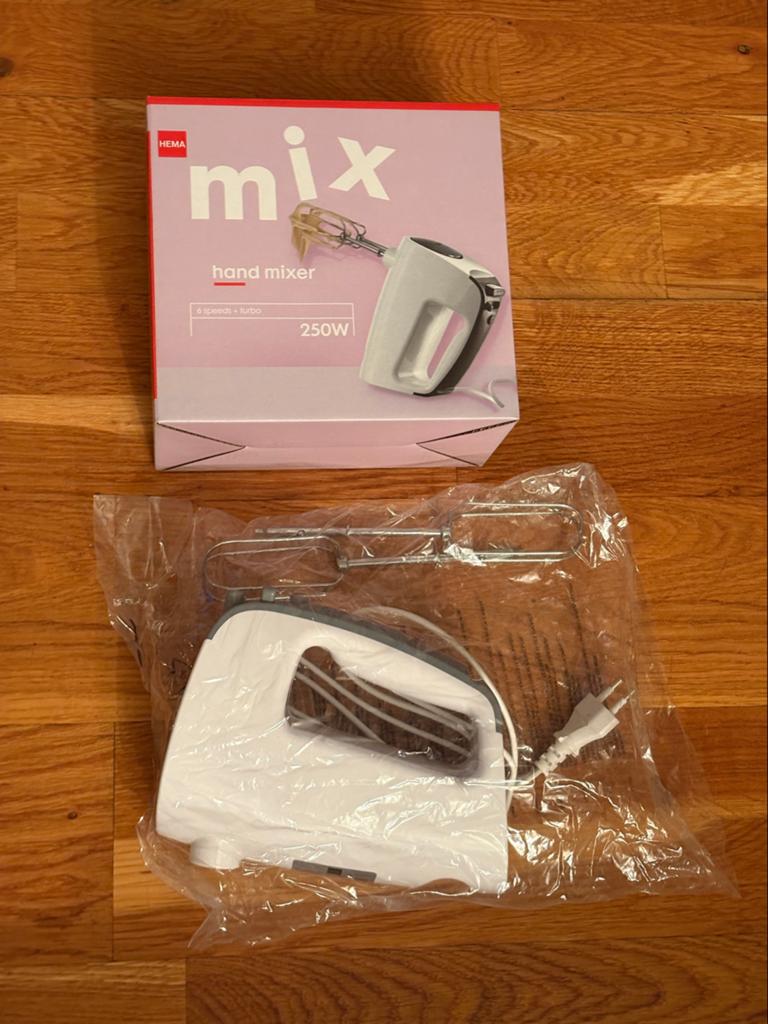 Hema Handmixer 250W - Nieuw in doos, Witgoed en Apparatuur, Keukenmixers, Minder dan 1 liter, Ophalen, Nieuw, 3 snelheden of meer