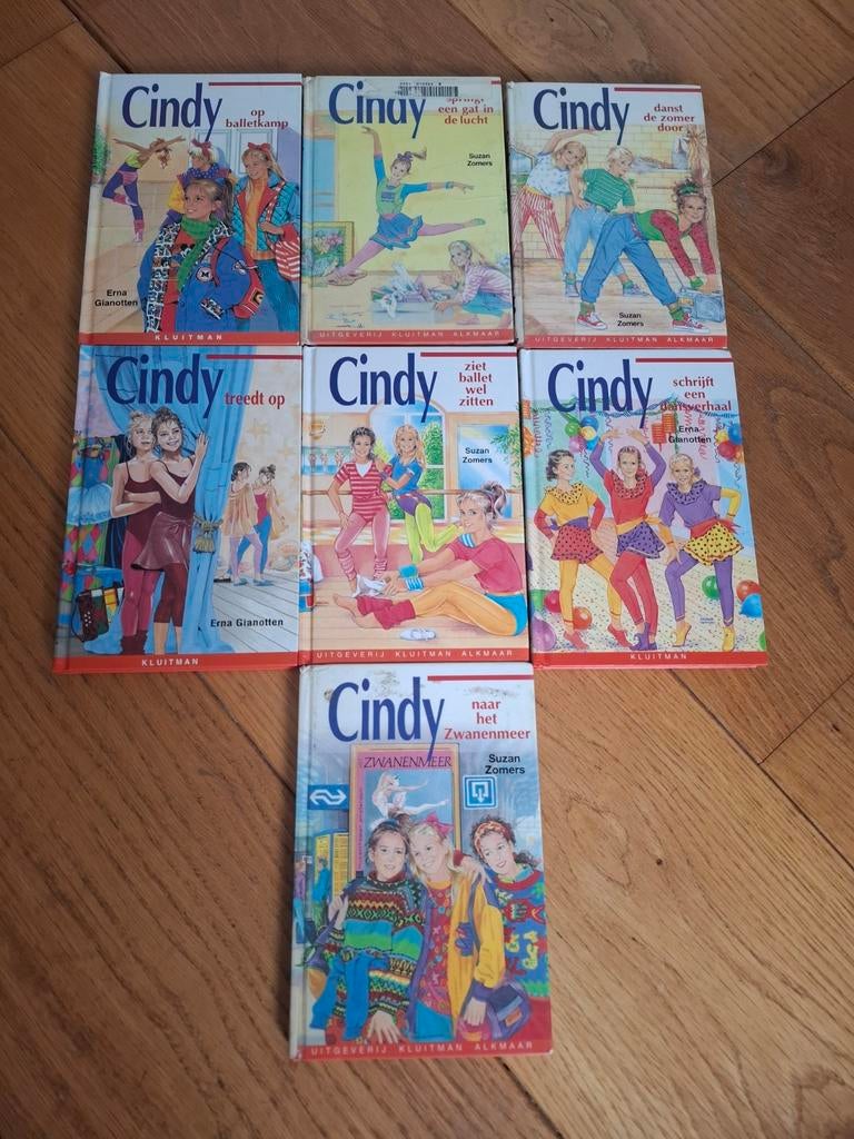 7 Cindy boeken van Suzan Zomers, Ophalen of Verzenden, Gelezen, Suzan Zomers, Erna Gianotten, Fictie algemeen