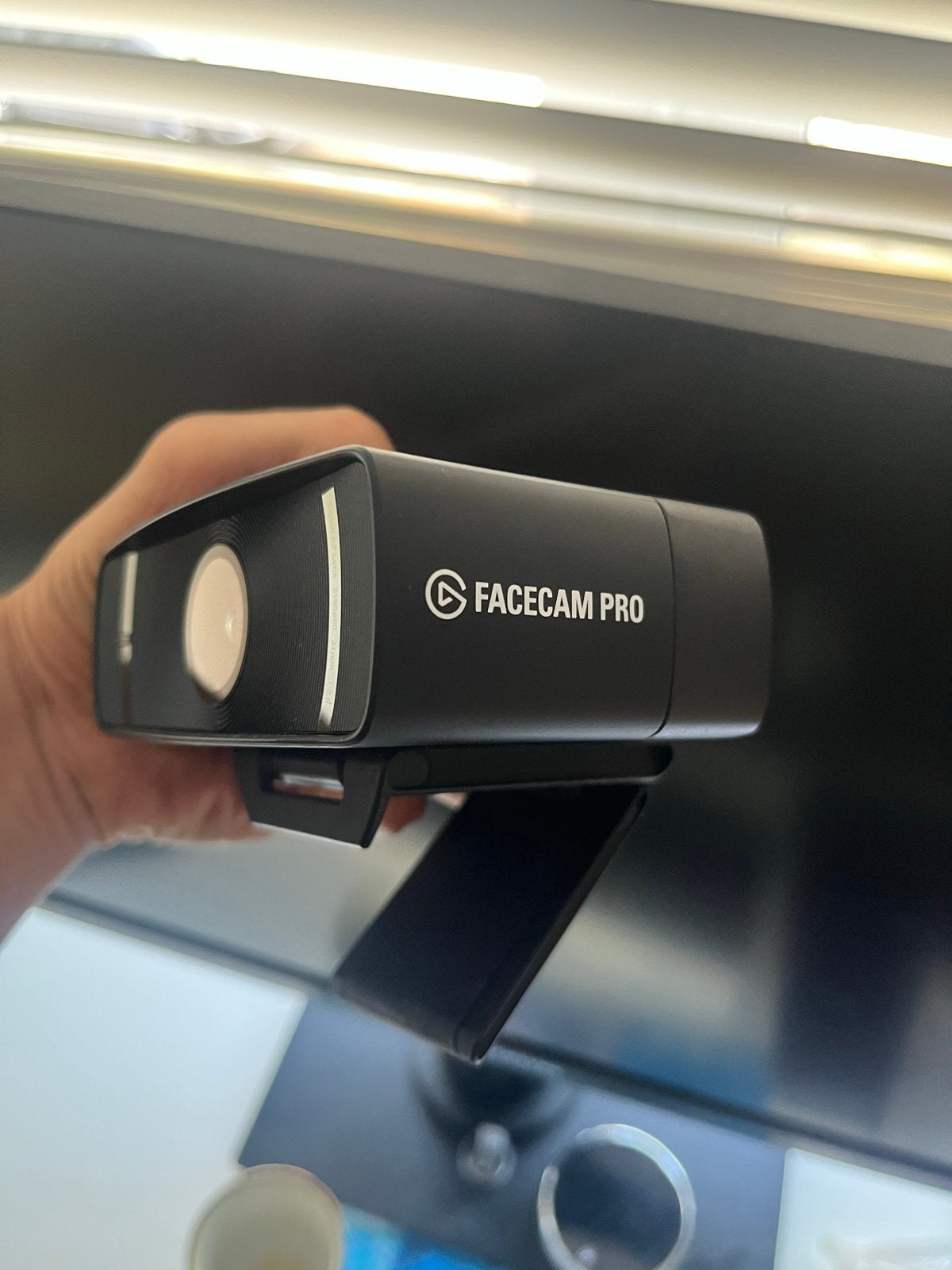 Elgato Facecam Pro - 4K Webcam, MacOS, Ophalen of Verzenden, Zo goed als nieuw, Monitorclip