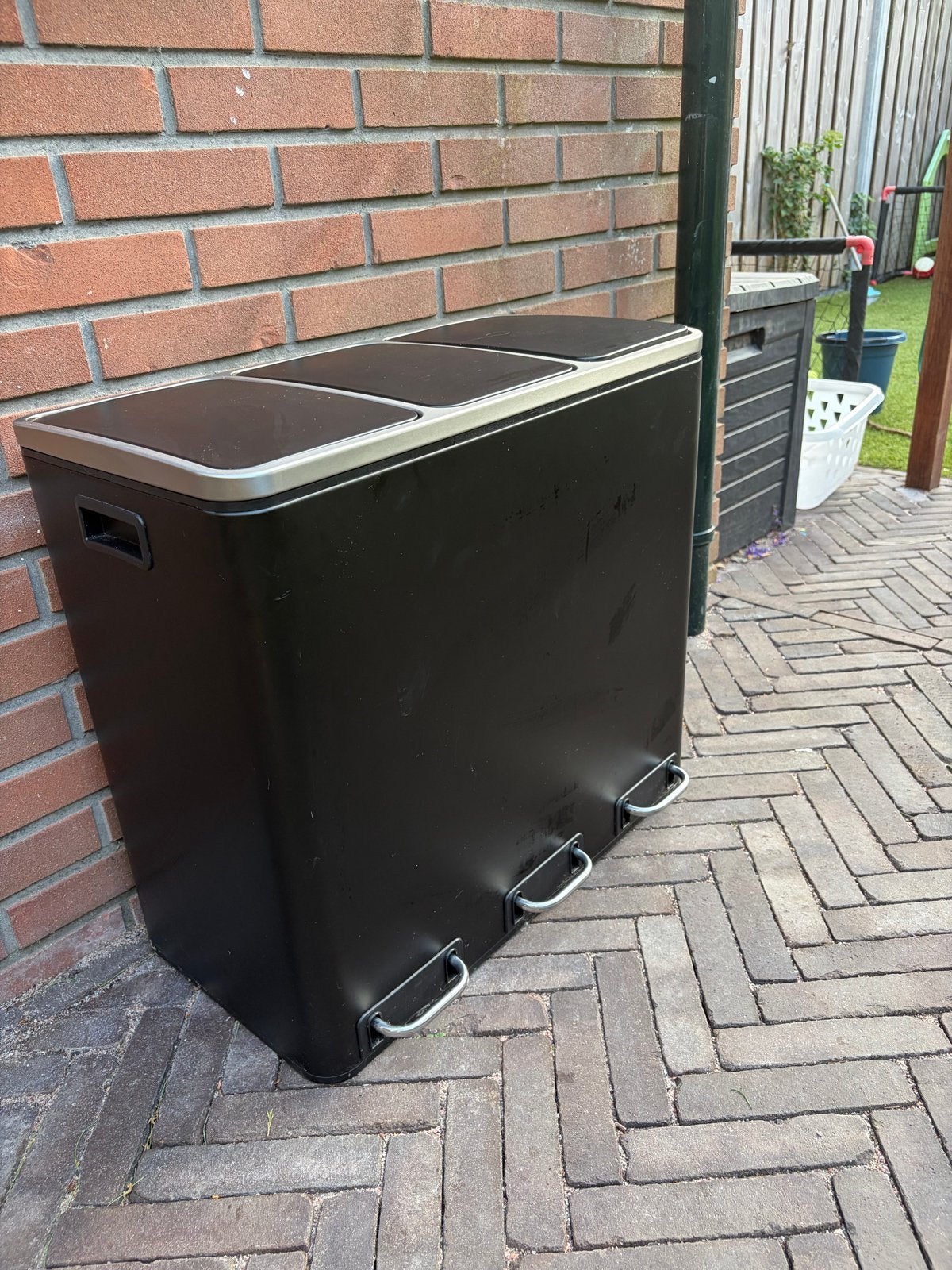 Prullenbak met 3 vakken en pedalen - Zwart, Ophalen, 50 – 75, Gebruikt, Met pedaal