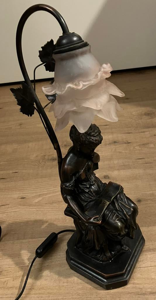 Zittende vrouw., Ophalen of Verzenden, Zo goed als nieuw, Minder dan 50 cm