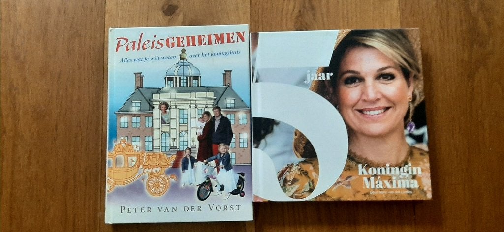 2 boeken van het Koninklijk Huis, Verzamelen, Koninklijk Huis en Royalty, Ophalen of Verzenden, Nieuw, Nederland, Tijdschrift of Boek
