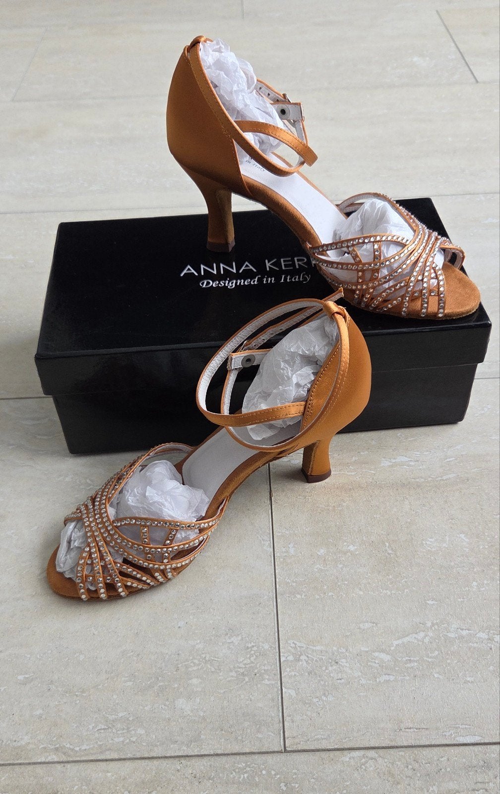 Nieuwe latin dansschoenen, Anna Kern, Beige, Nieuw, Dansschoenen
