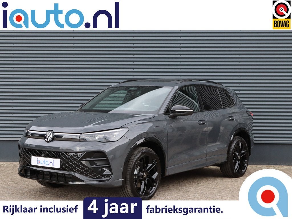 Volkswagen Tiguan 1.5 eHybrid 272pk R-Line Black Style Pano/, Auto's, Volkswagen, 12 maanden, Euro 6, 4 cilinders, Plug-in hybride