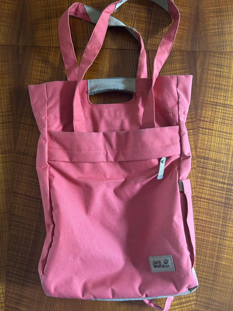 Schooltas/rugtas Jack Wolfskin, Gebruikt, Rugtas, Roze, 30 tot 40 cm