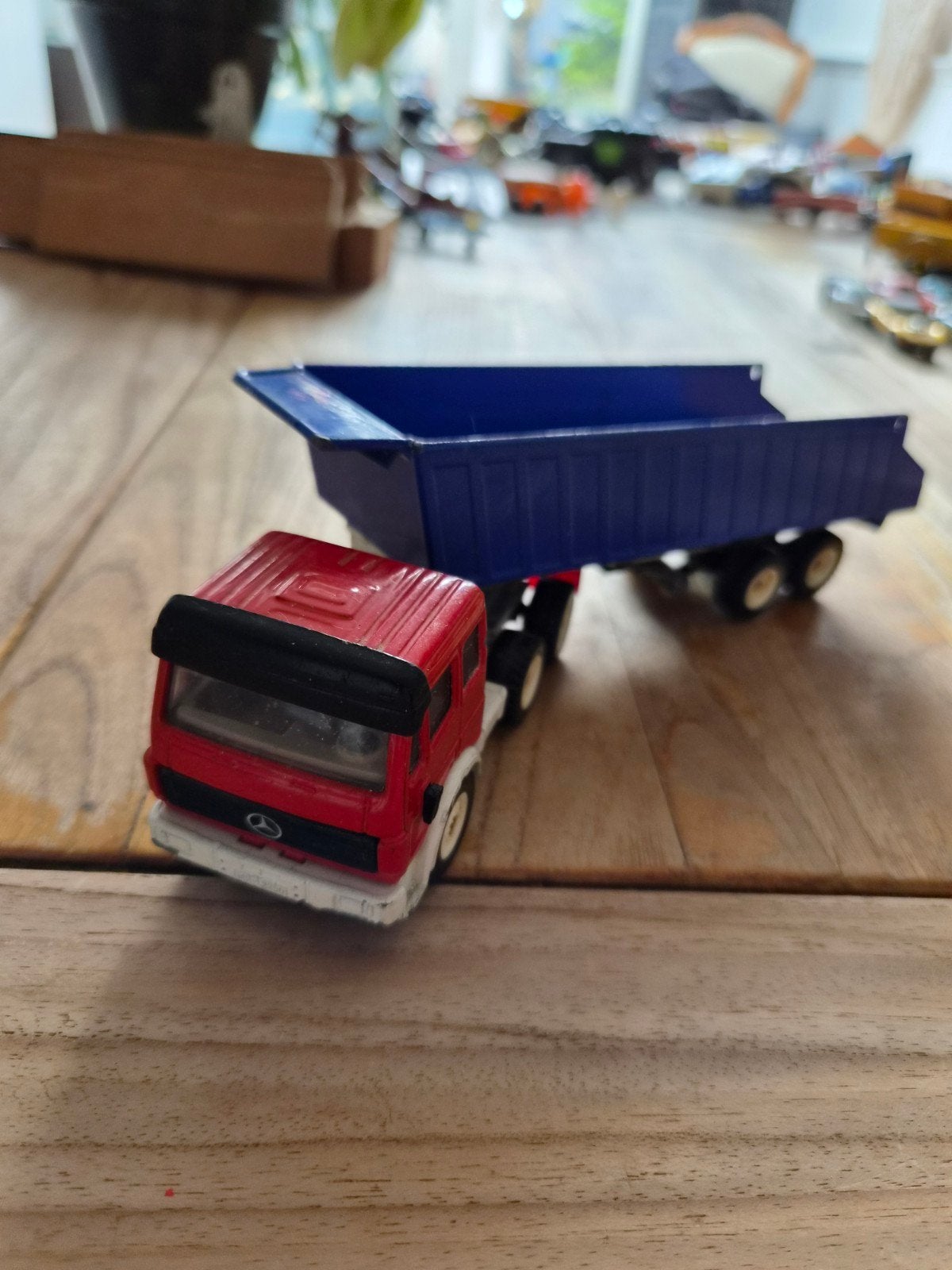 Siku vrachtwagen met kiepbak, Hobby en Vrije tijd, Ophalen of Verzenden, Gebruikt, Bus of Vrachtwagen, SIKU