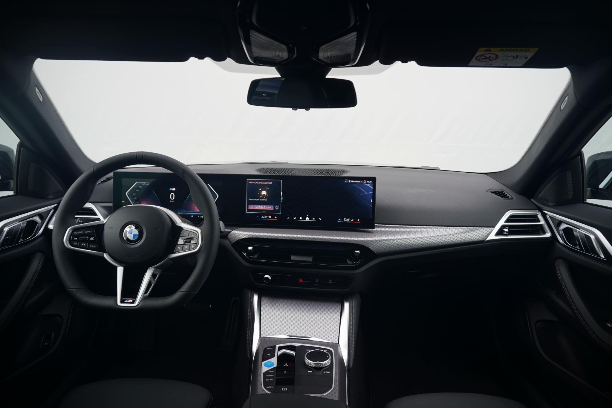 BMW i4 eDrive40 | Comfort Pack, Auto's, Achterwielaandrijving, 510 min, Zwart, Met garantie (alle)