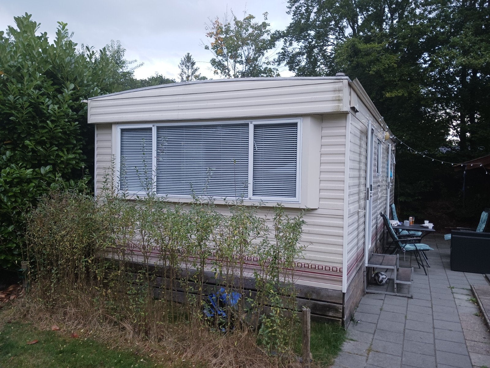 Mooie stacaravan te koop met vaste plaats op camping it hout