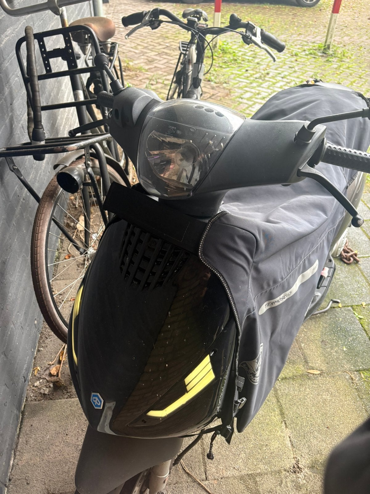 Piaggio zip iget 2022, Fietsen en Brommers, Ophalen, Zo goed als nieuw, Benzine, Zip