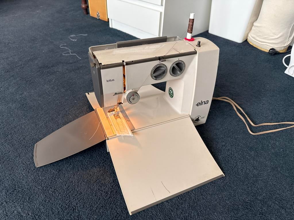 Elna vintage portable zig-zag naaimachine, Ophalen, Gebruikt, Naaimachine, Overige merken