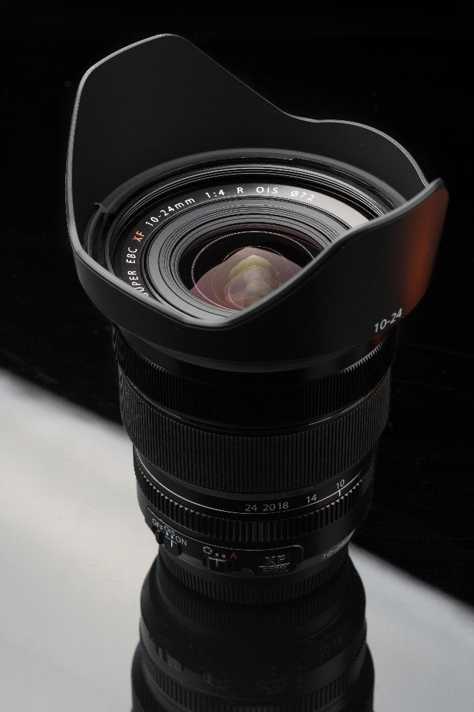 Puntgave Fujifilm XF 10-24mm f/4 R OIS, Audio, Tv en Foto, Fotografie | Lenzen en Objectieven, Fujifilm, Zo goed als nieuw, Fujifilm X-mount