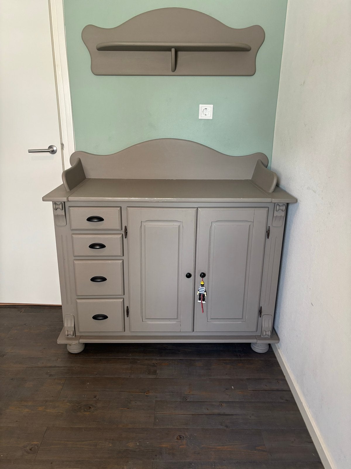 Grijze commode / kinderkamer/ dressoir, Kinderen en Baby's, Ophalen, 50 tot 70 cm, 90 tot 105 cm, 100 cm of meer