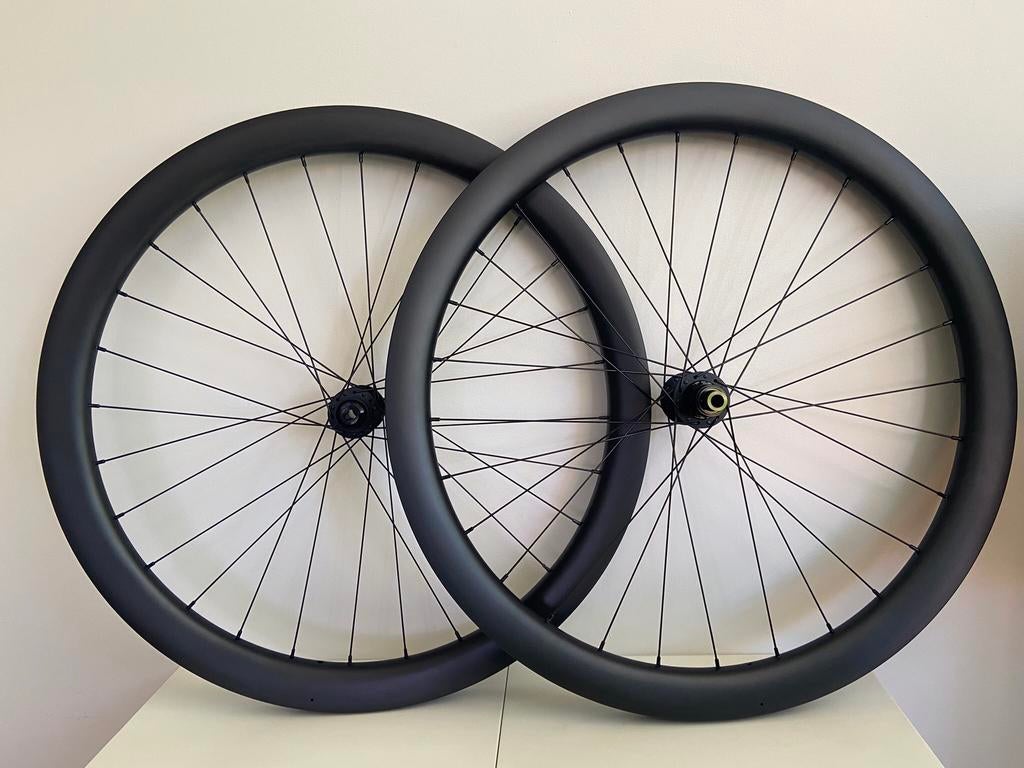 Handgespaakte Carbon 32mm brede GRAVEL/STRAND wielset, Fietsen en Brommers, Fietsonderdelen, Wiel, Gravelbike, Ophalen of Verzenden