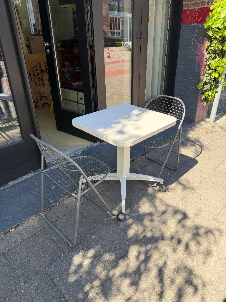 Vintage design kolomtafel, eettafel op wielen, Ophalen