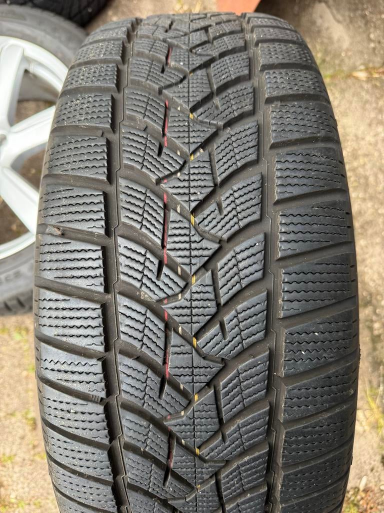Set van 4 Dunlop Winter Sport 5 XC90 winterbanden met velgen, Gebruikt, Banden en Velgen, Winterbanden, 235 mm
