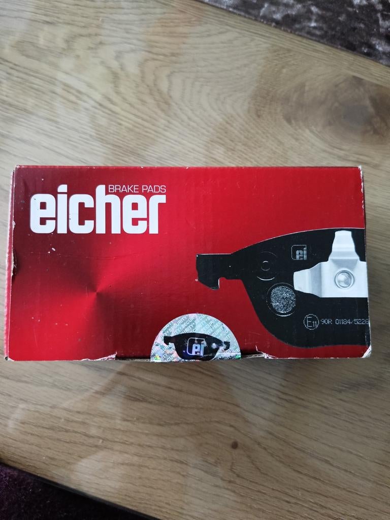 Nieuwe Eicher Remblokken in verzegelde doos, Ophalen of Verzenden, Nieuw, Nissan