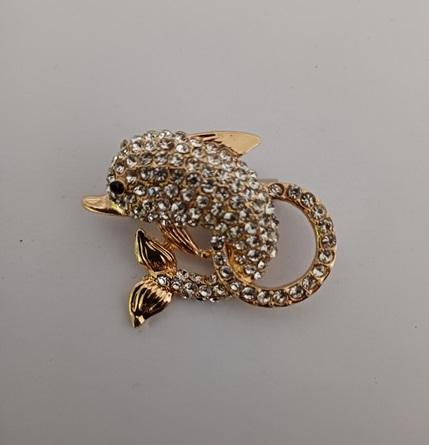 Goudkleurige broche dolfijn met strass, Overige materialen, Verzenden, Nieuw, Goud