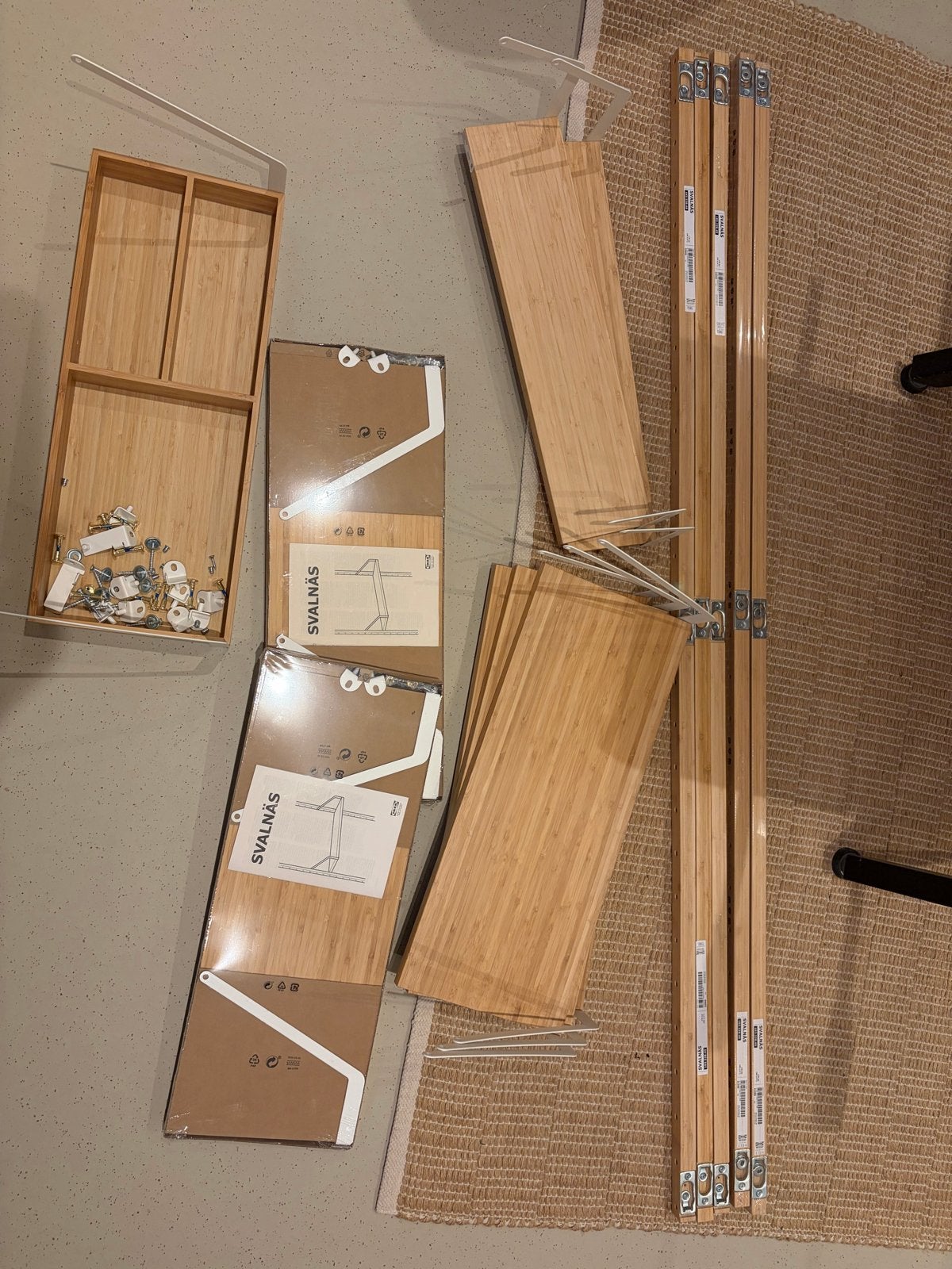 Grote set Ikea Svalnäs bamboe open kast met planken, Ophalen, Zo goed als nieuw