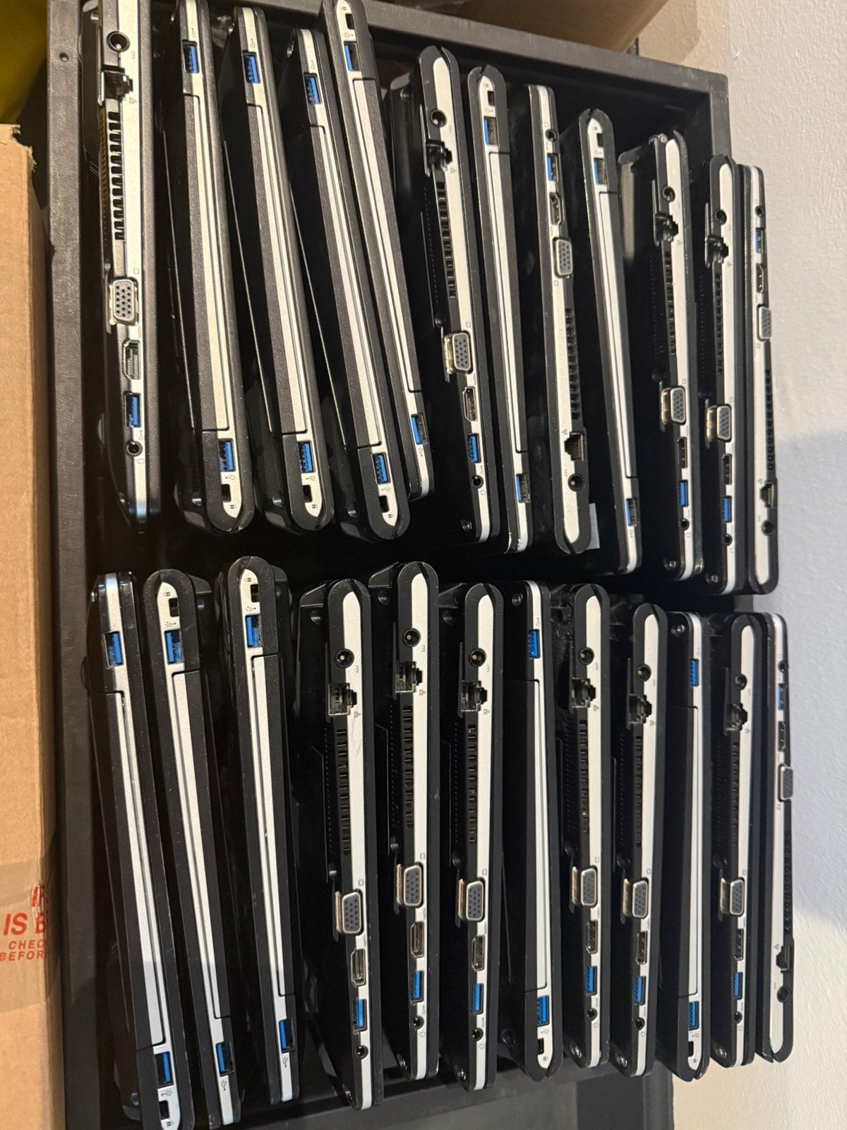 Magazijnopruiming 40 laptops i5(i5,laptops,magazijn,partij), Computers en Software, Windows Laptops, Ophalen