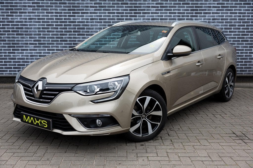 Renault Mégane Estate 1.3 TCe 140 Bose | Achteruitrijcamera, Auto's, Gebruikt, Bruin, Leder en Stof, Handgeschakeld