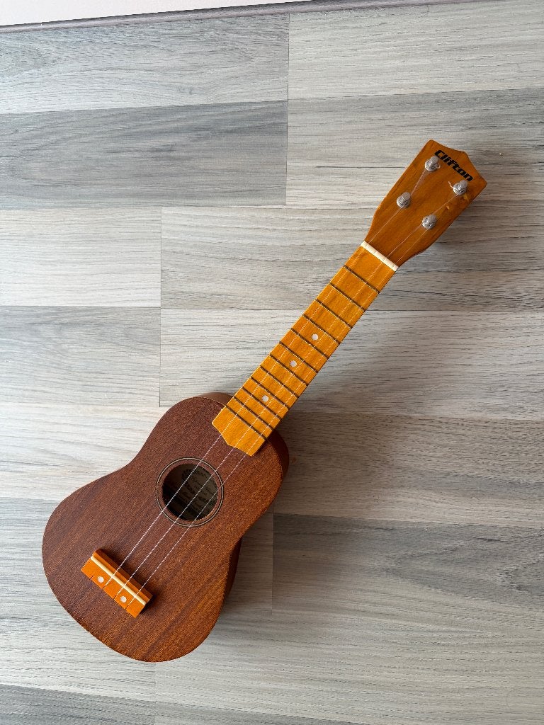 Ukulele  (+ handleiding), Ophalen of Verzenden, Gebruikt