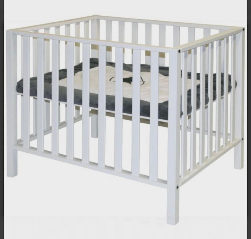 Kinderbox met matras, Caravans en Kamperen, Ophalen, Zo goed als nieuw
