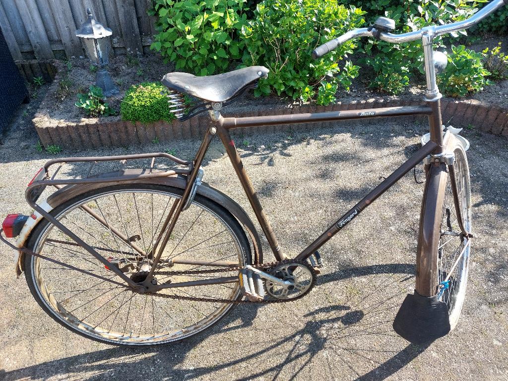 Oude Bato vintage stadsfiets, Fietsen en Brommers, Fietsen | Heren | Herenfietsen, Gebruikt, Overige merken, 57 tot 61 cm, Terugtraprem