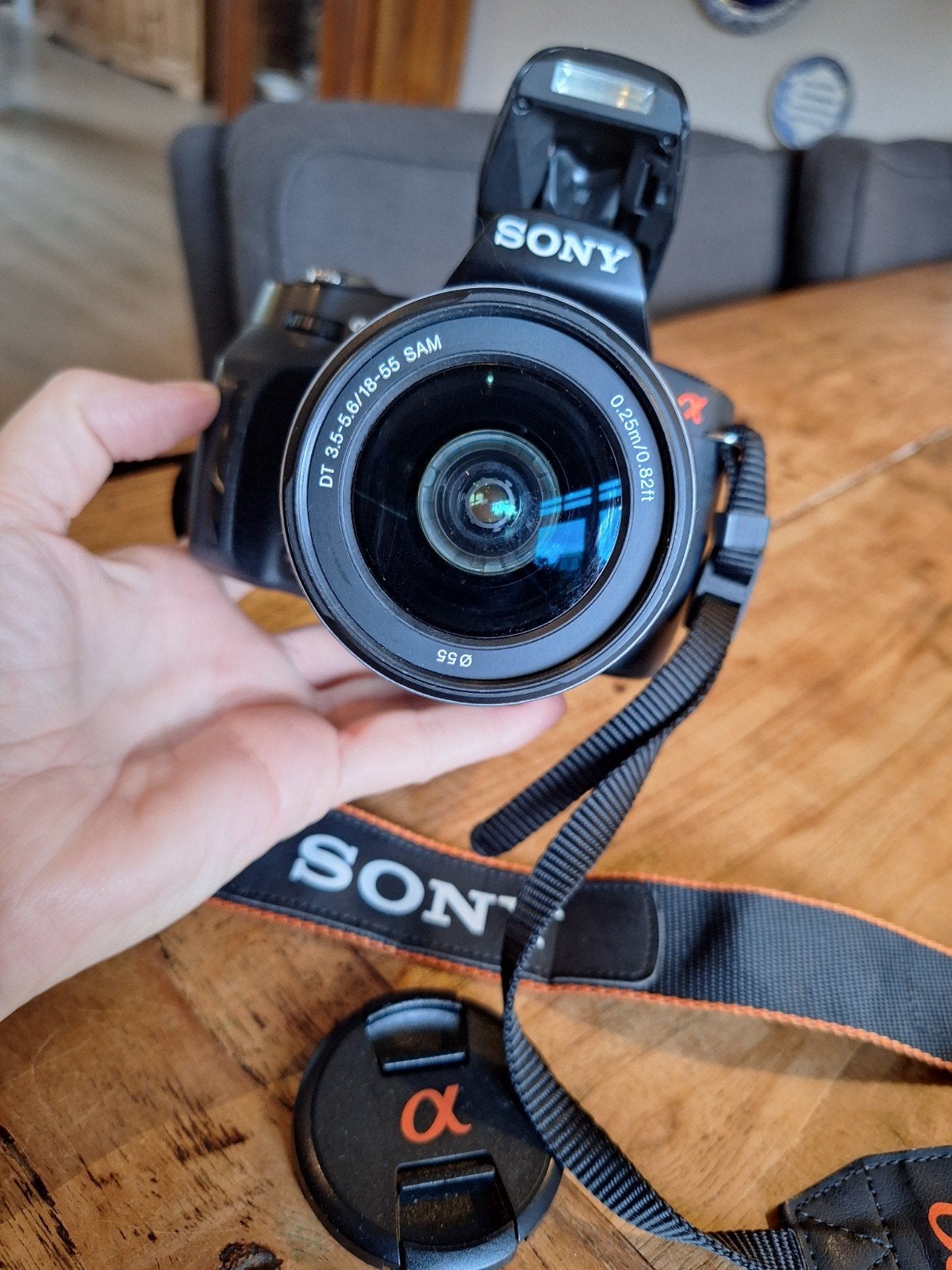 Sony Alpha A230 Spiegelreflexcamera met 18-55mm lens, Audio, Tv en Foto, Fotocamera's Digitaal, Ophalen