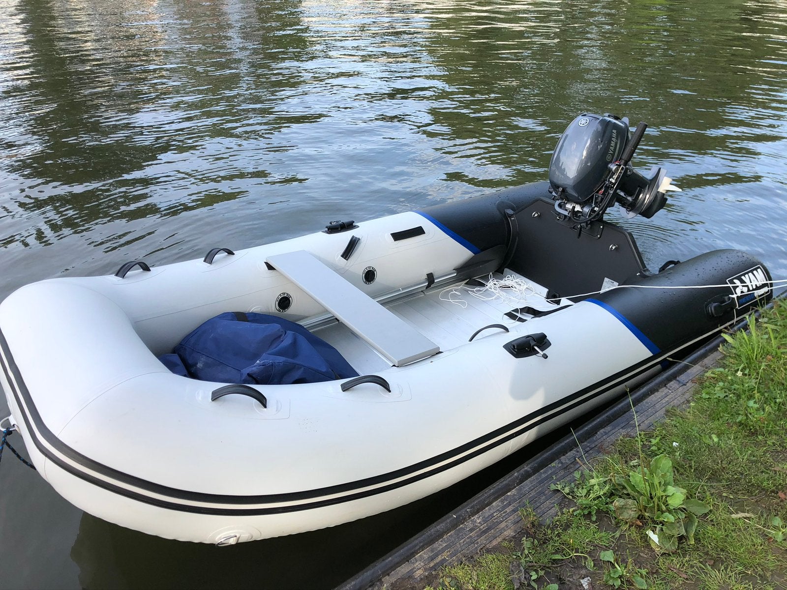 Yamaha 8 PK 4-takt buitenboordmotor + YAM 340S rubberboot, Watersport en Boten, Ophalen, Aluminium, Yamaha, Zo goed als nieuw