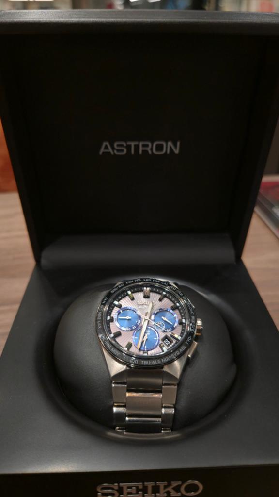 Seiko Astron Nova SSH119J1 GPS Solar Dual Time Compleet, Polshorloge, Overige materialen, Nieuw, Ophalen of Verzenden