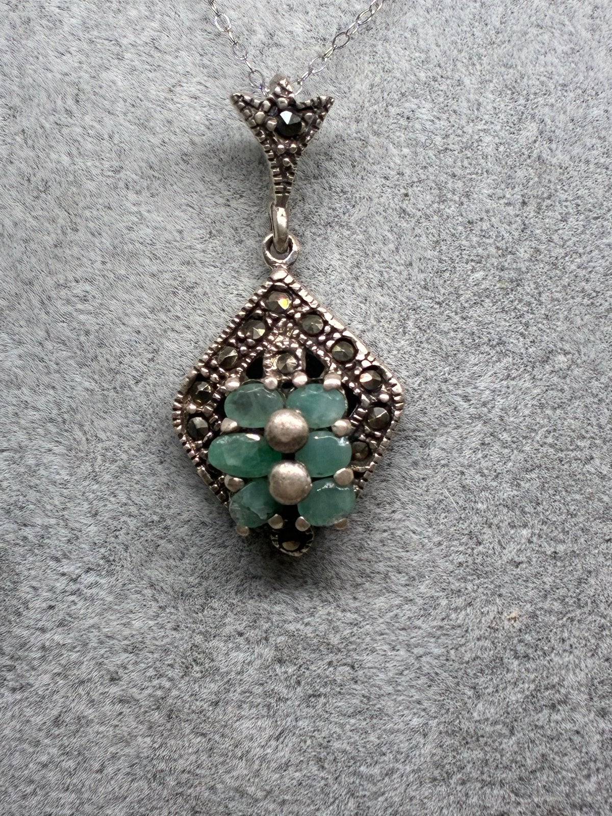 Zilver 925 Ketting Hanger met Smaragd Steenjes, Zilver en edelstenen, Info@zilver.com, Nieuw, Ophalen of Verzenden