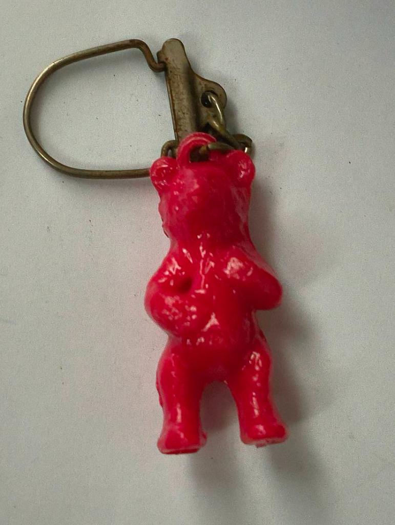 Beer sleutelhanger (rood), Ophalen of Verzenden, Zo goed als nieuw, Dier of Natuur
