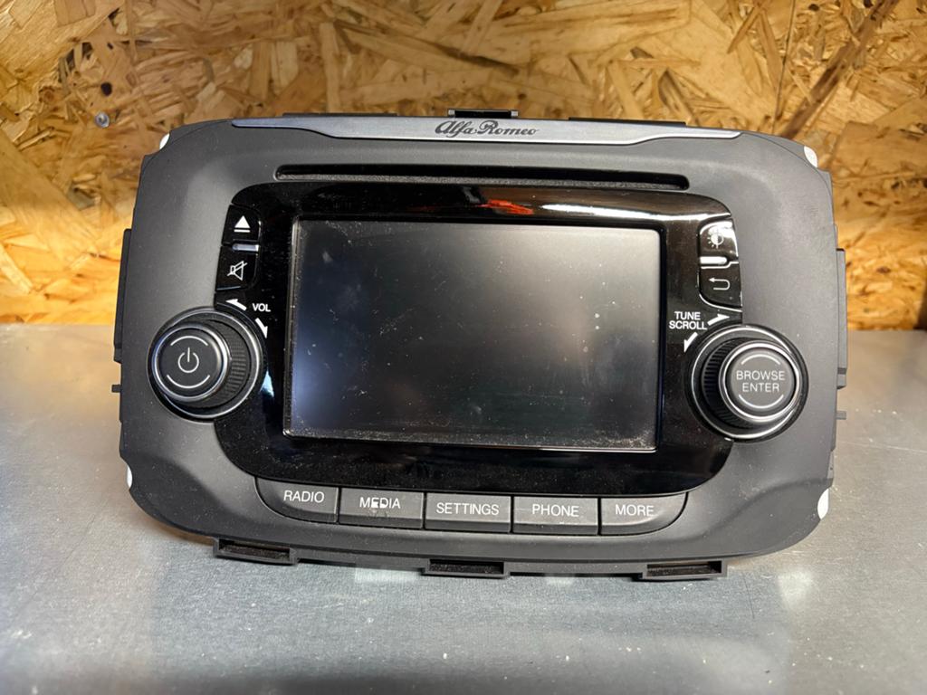 Alfa Romeo Guilietta originele Radio, Ophalen of Verzenden, Gebruikt