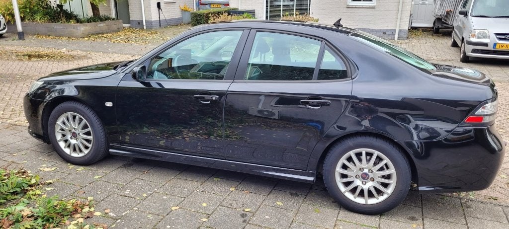 Saab 9-3 2.0 T 2009 Zwart, Zwart, Leder en Stof, Zwart, 75 €/maand